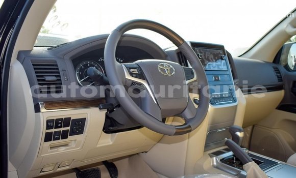 Acheter Import Voiture Toyota Land Cruiser Noir à Import - Dubai, Adrar Acheter Import Voiture Toyota Land Cruiser Noir à Import - Dubai, Adrar