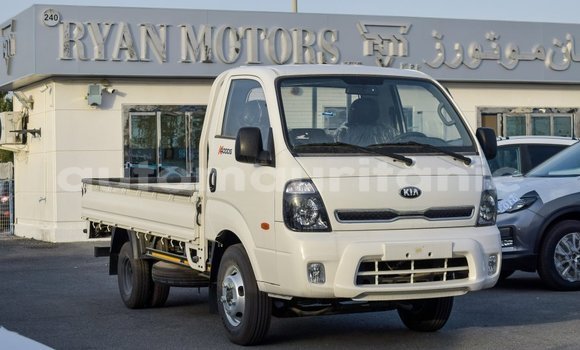 Acheter Import Voiture Kia Carens Blanc à Import - Dubai, Adrar Acheter Import Voiture Kia Carens Blanc à Import - Dubai, Adrar