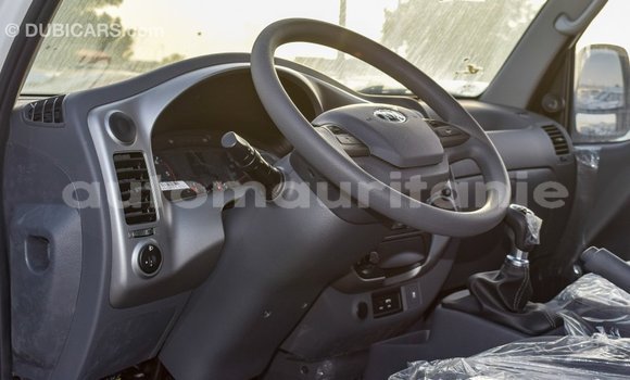 Acheter Import Voiture Kia Carens Blanc à Import - Dubai, Adrar Acheter Import Voiture Kia Carens Blanc à Import - Dubai, Adrar