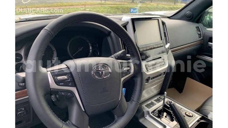 Big with watermark toyota land cruiser adrar import dubai 3048
