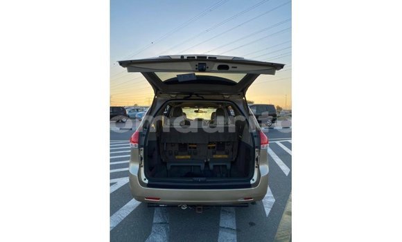 Buy Import Toyota Sienna Other Car in Import - Dubai in Adrar Buy Import Toyota Sienna Other Car in Import - Dubai in Adrar