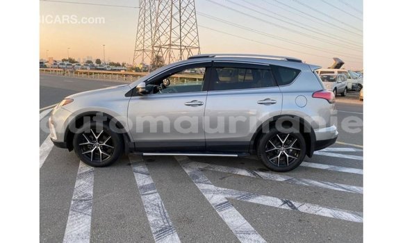 Acheter Import Utilitaire Toyota HiAce Autre à Import - Dubai, Adrar Acheter Import Utilitaire Toyota HiAce Autre à Import - Dubai, Adrar