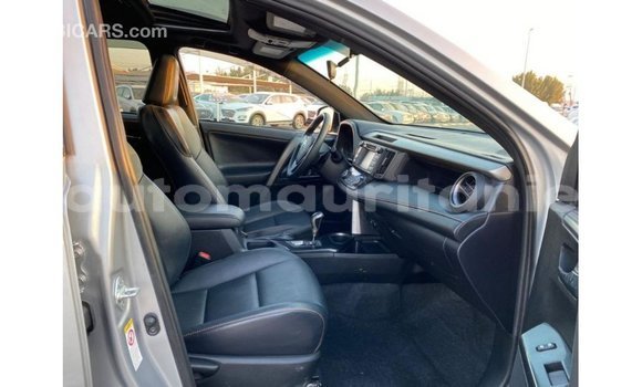 Acheter Import Utilitaire Toyota HiAce Autre à Import - Dubai, Adrar Acheter Import Utilitaire Toyota HiAce Autre à Import - Dubai, Adrar