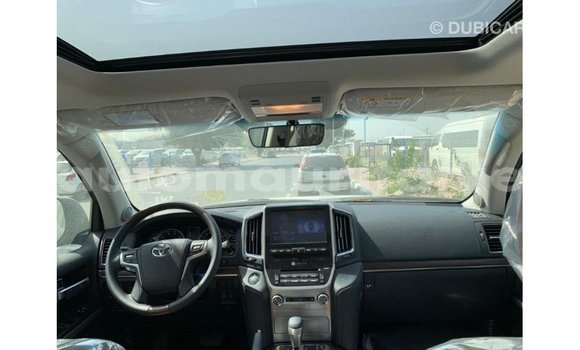 Acheter Import Voiture Toyota Land Cruiser Noir à Import - Dubai, Adrar Acheter Import Voiture Toyota Land Cruiser Noir à Import - Dubai, Adrar