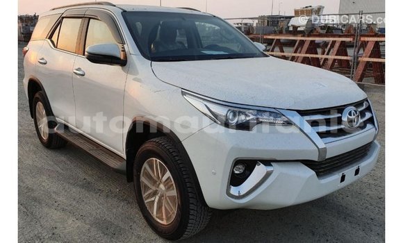 Buy Import Toyota Fortuner White Car in Import - Dubai in Adrar Buy Import Toyota Fortuner White Car in Import - Dubai in Adrar