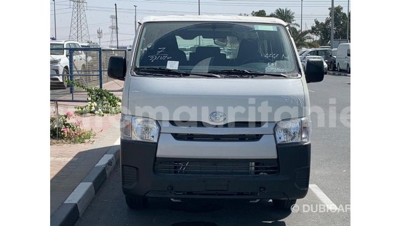 Big with watermark toyota hiace adrar import dubai 3063