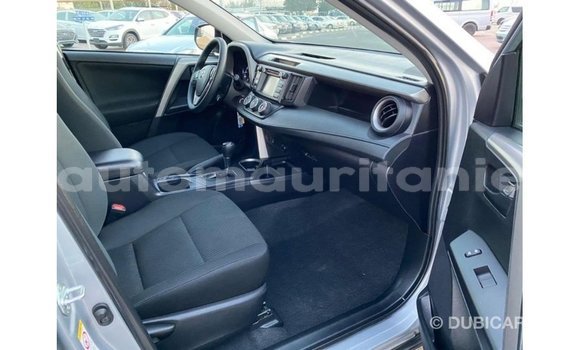 Acheter Import Utilitaire Toyota HiAce Autre à Import - Dubai, Adrar Acheter Import Utilitaire Toyota HiAce Autre à Import - Dubai, Adrar