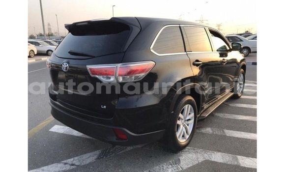 Acheter Import Voiture Toyota Highlander Noir à Import - Dubai, Adrar Acheter Import Voiture Toyota Highlander Noir à Import - Dubai, Adrar