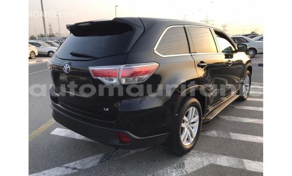 Acheter Import Voiture Toyota Highlander Noir à Import - Dubai, Adrar Acheter Import Voiture Toyota Highlander Noir à Import - Dubai, Adrar
