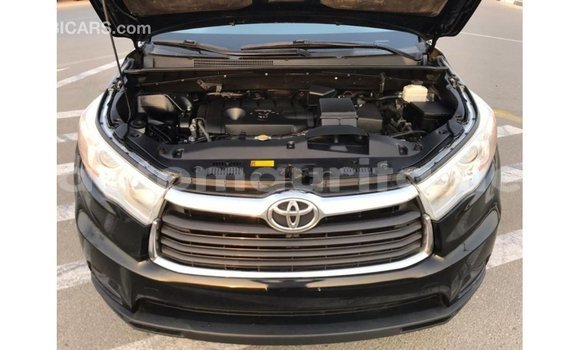 Acheter Import Voiture Toyota Highlander Noir à Import - Dubai, Adrar Acheter Import Voiture Toyota Highlander Noir à Import - Dubai, Adrar