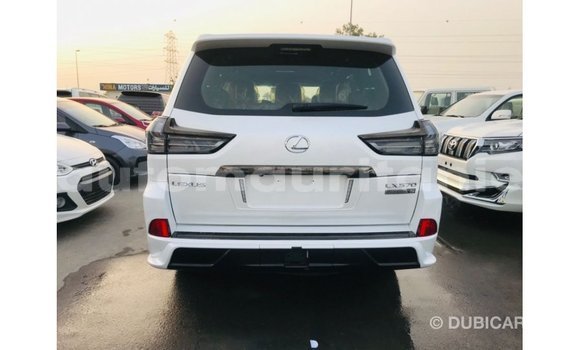 Acheter Import Voiture Lexus LX Blanc à Import - Dubai, Adrar Acheter Import Voiture Lexus LX Blanc à Import - Dubai, Adrar