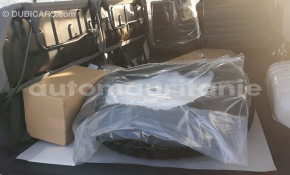 Acheter Import Voiture Toyota Land Cruiser Blanc à Import - Dubai, Adrar Acheter Import Voiture Toyota Land Cruiser Blanc à Import - Dubai, Adrar