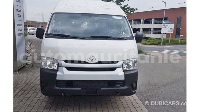 Big with watermark toyota hiace adrar import dubai 3077