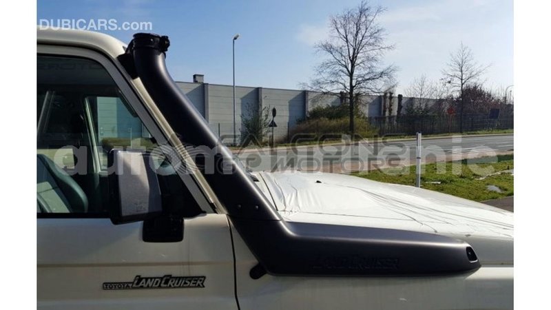 Big with watermark toyota land cruiser adrar import dubai 3078