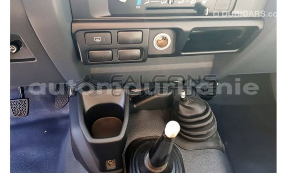 Buy Import Toyota Land Cruiser White Car in Import - Dubai in Adrar Buy Import Toyota Land Cruiser White Car in Import - Dubai in Adrar
