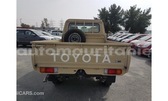 Buy Import Toyota Land Cruiser Beige Car in Import - Dubai in Adrar Buy Import Toyota Land Cruiser Beige Car in Import - Dubai in Adrar