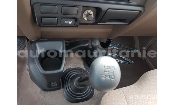 Buy Import Toyota Land Cruiser Beige Car in Import - Dubai in Adrar Buy Import Toyota Land Cruiser Beige Car in Import - Dubai in Adrar