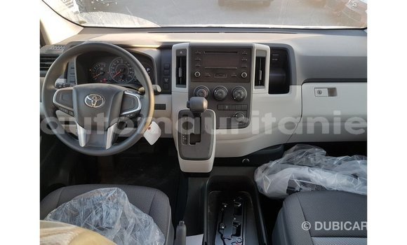 Acheter Import Voiture Toyota Hiace Blanc à Import - Dubai, Adrar Acheter Import Voiture Toyota Hiace Blanc à Import - Dubai, Adrar