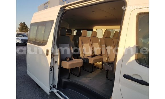 Acheter Import Voiture Toyota Hiace Blanc à Import - Dubai, Adrar Acheter Import Voiture Toyota Hiace Blanc à Import - Dubai, Adrar
