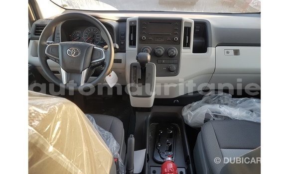 Acheter Import Voiture Toyota Hiace Blanc à Import - Dubai, Adrar Acheter Import Voiture Toyota Hiace Blanc à Import - Dubai, Adrar