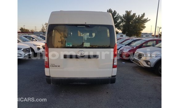 Acheter Import Voiture Toyota Hiace Blanc à Import - Dubai, Adrar Acheter Import Voiture Toyota Hiace Blanc à Import - Dubai, Adrar