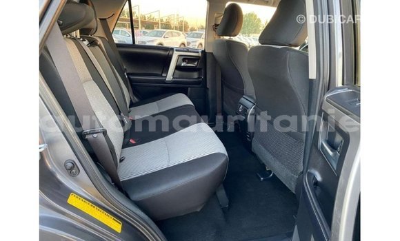 Acheter Import Utilitaire Toyota HiAce Autre à Import - Dubai, Adrar Acheter Import Utilitaire Toyota HiAce Autre à Import - Dubai, Adrar