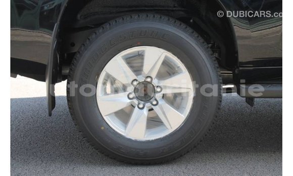 Acheter Import Voiture Toyota Hilux Noir à Import - Dubai, Adrar Acheter Import Voiture Toyota Hilux Noir à Import - Dubai, Adrar