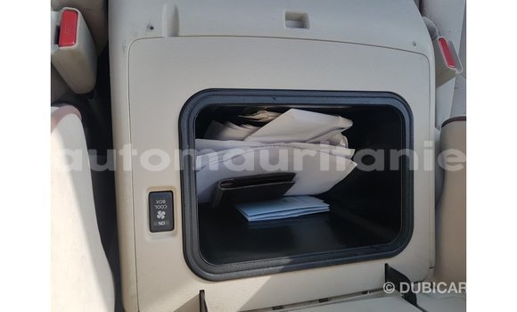 Acheter Import Voiture Nissan Patrol Blanc à Import - Dubai, Adrar Acheter Import Voiture Nissan Patrol Blanc à Import - Dubai, Adrar