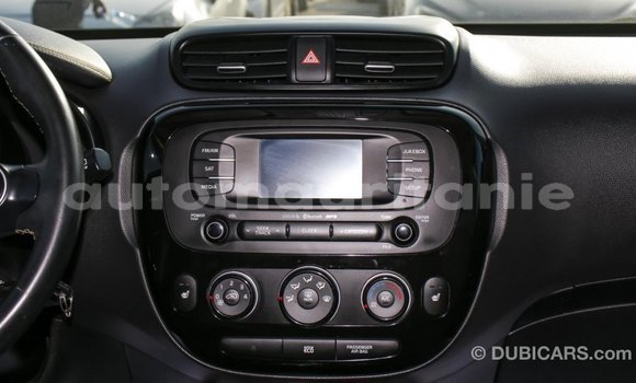 Acheter Import Voiture Kia Soul Bleu à Import - Dubai, Adrar Acheter Import Voiture Kia Soul Bleu à Import - Dubai, Adrar