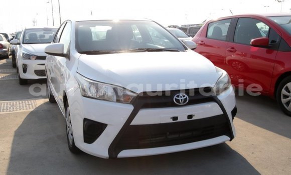 Acheter Import Voiture Toyota Yaris Blanc à Import - Dubai, Adrar Acheter Import Voiture Toyota Yaris Blanc à Import - Dubai, Adrar