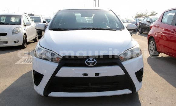Acheter Import Voiture Toyota Yaris Blanc à Import - Dubai, Adrar Acheter Import Voiture Toyota Yaris Blanc à Import - Dubai, Adrar