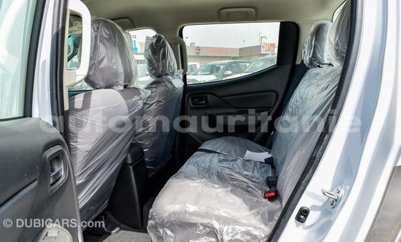 Acheter Import Voiture Mitsubishi L200 Blanc à Import - Dubai, Adrar Acheter Import Voiture Mitsubishi L200 Blanc à Import - Dubai, Adrar