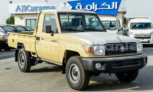 Acheter Import Voiture Toyota Land Cruiser Beige à Import - Dubai, Adrar Acheter Import Voiture Toyota Land Cruiser Beige à Import - Dubai, Adrar