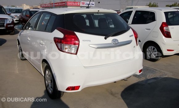 Acheter Import Voiture Toyota Yaris Blanc à Import - Dubai, Adrar Acheter Import Voiture Toyota Yaris Blanc à Import - Dubai, Adrar
