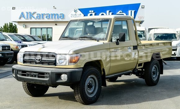 Acheter Import Voiture Toyota Land Cruiser Beige à Import - Dubai, Adrar Acheter Import Voiture Toyota Land Cruiser Beige à Import - Dubai, Adrar