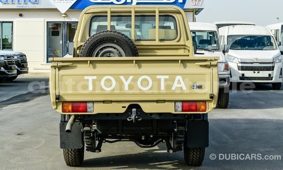 Acheter Import Voiture Toyota Land Cruiser Beige à Import - Dubai, Adrar Acheter Import Voiture Toyota Land Cruiser Beige à Import - Dubai, Adrar