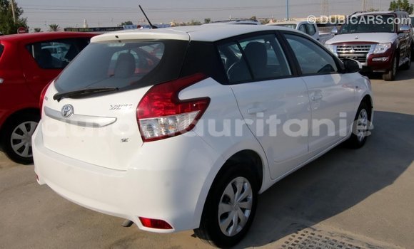 Acheter Import Voiture Toyota Yaris Blanc à Import - Dubai, Adrar Acheter Import Voiture Toyota Yaris Blanc à Import - Dubai, Adrar