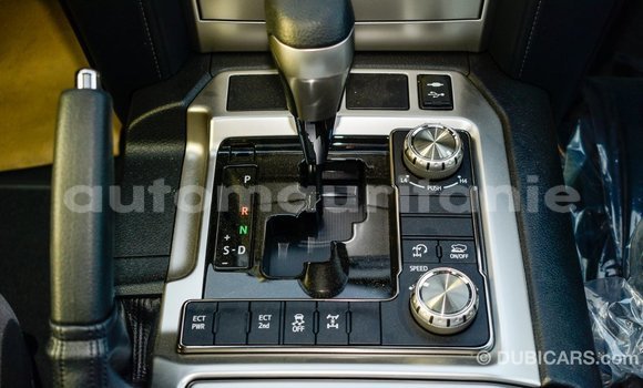Buy Import Toyota Land Cruiser White Car in Import - Dubai in Adrar Buy Import Toyota Land Cruiser White Car in Import - Dubai in Adrar