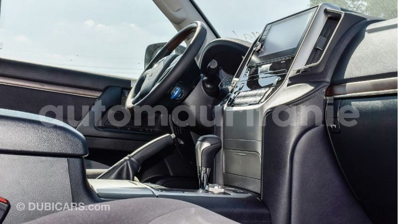 Big with watermark toyota land cruiser adrar import dubai 3117