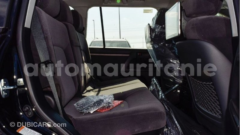 Big with watermark toyota land cruiser adrar import dubai 3117