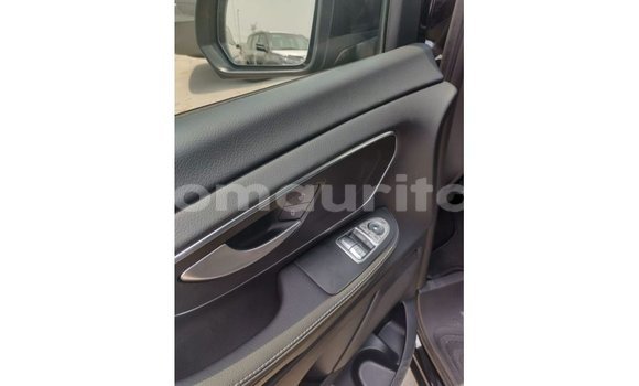 Buy Import Mercedes-Benz 250 Black Car in Import - Dubai in Adrar Buy Import Mercedes-Benz 250 Black Car in Import - Dubai in Adrar