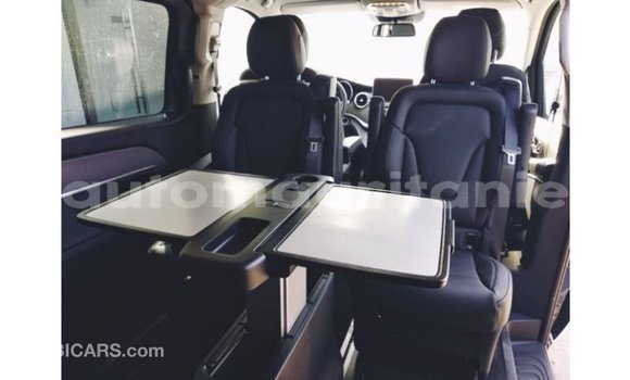 Buy Import Mercedes-Benz 250 Black Car in Import - Dubai in Adrar Buy Import Mercedes-Benz 250 Black Car in Import - Dubai in Adrar