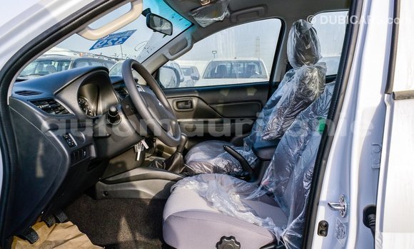 Acheter Import Voiture Mitsubishi L200 Blanc à Import - Dubai, Adrar Acheter Import Voiture Mitsubishi L200 Blanc à Import - Dubai, Adrar