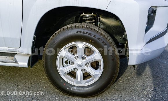 Acheter Import Voiture Mitsubishi L200 Blanc à Import - Dubai, Adrar Acheter Import Voiture Mitsubishi L200 Blanc à Import - Dubai, Adrar