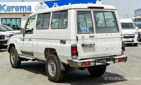 Acheter Import Voiture Toyota Land Cruiser Blanc à Import - Dubai, Adrar Acheter Import Voiture Toyota Land Cruiser Blanc à Import - Dubai, Adrar