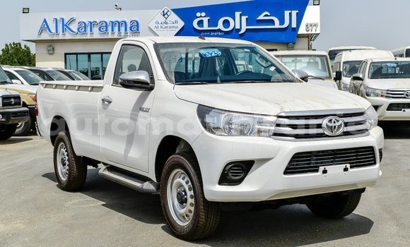 Acheter Import Voiture Toyota Hilux Blanc à Import - Dubai, Adrar Acheter Import Voiture Toyota Hilux Blanc à Import - Dubai, Adrar