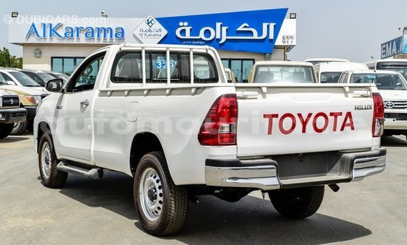 Acheter Import Voiture Toyota Hilux Blanc à Import - Dubai, Adrar Acheter Import Voiture Toyota Hilux Blanc à Import - Dubai, Adrar