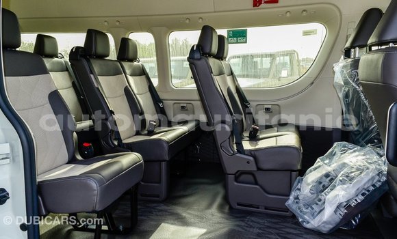 Buy Import Toyota Hiace White Car in Import - Dubai in Adrar Buy Import Toyota Hiace White Car in Import - Dubai in Adrar