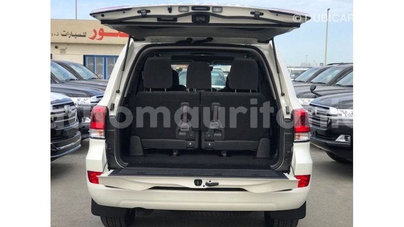 Big with watermark toyota land cruiser adrar import dubai 3130