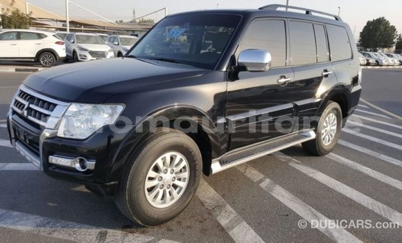 Acheter Import Voiture Mitsubishi Pajero Noir à Import - Dubai, Adrar Acheter Import Voiture Mitsubishi Pajero Noir à Import - Dubai, Adrar